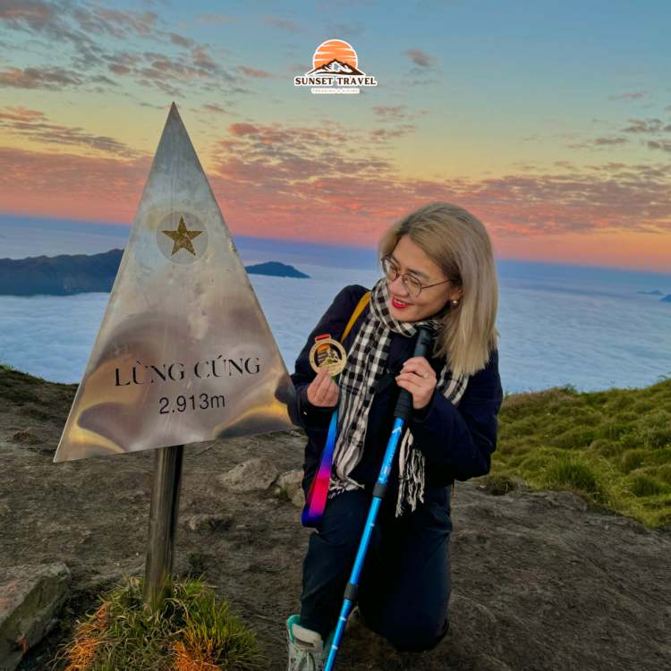 Tour trekking Lùng Cúng