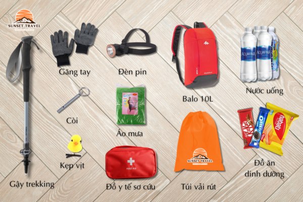 Bộ kit trekking của Sunset Travel